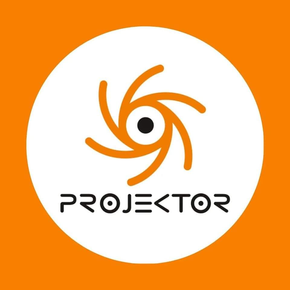 WAKACYJNY PROJEKTOR