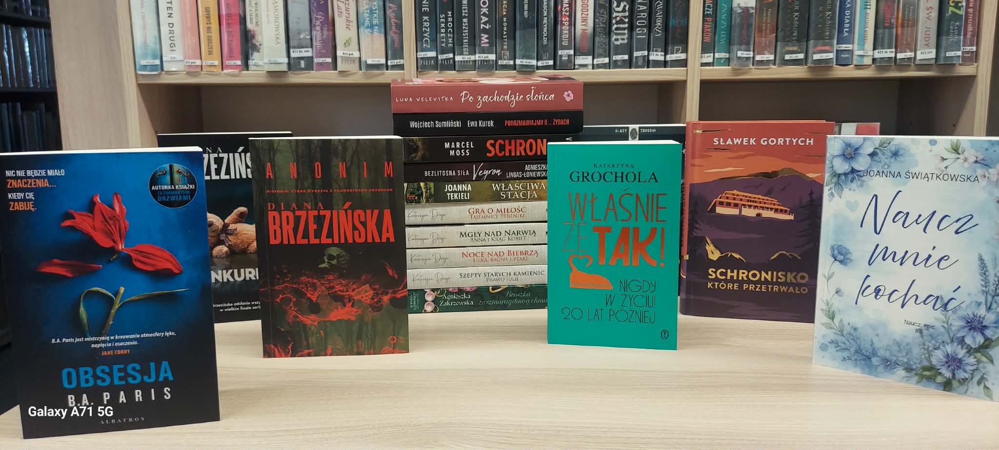 Zapraszamy do Wypożyczalni dla Dorosłych po najnowsze wydawnicze nowości!